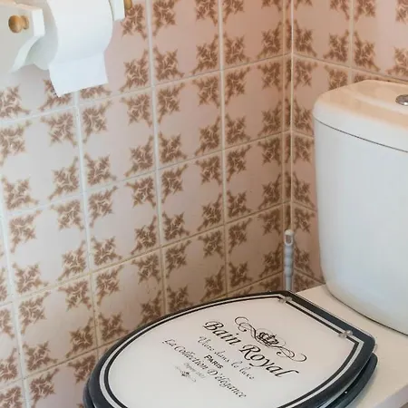Charming Bed & Breakfast *