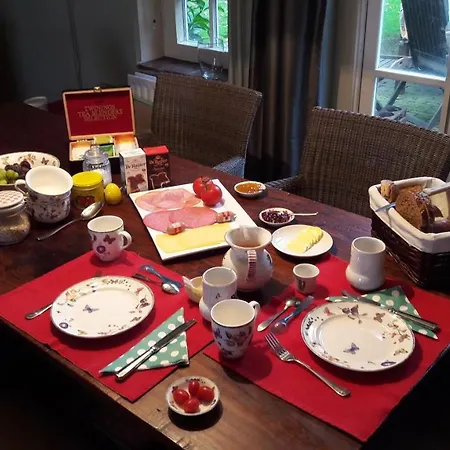 Bed & Breakfast Charming